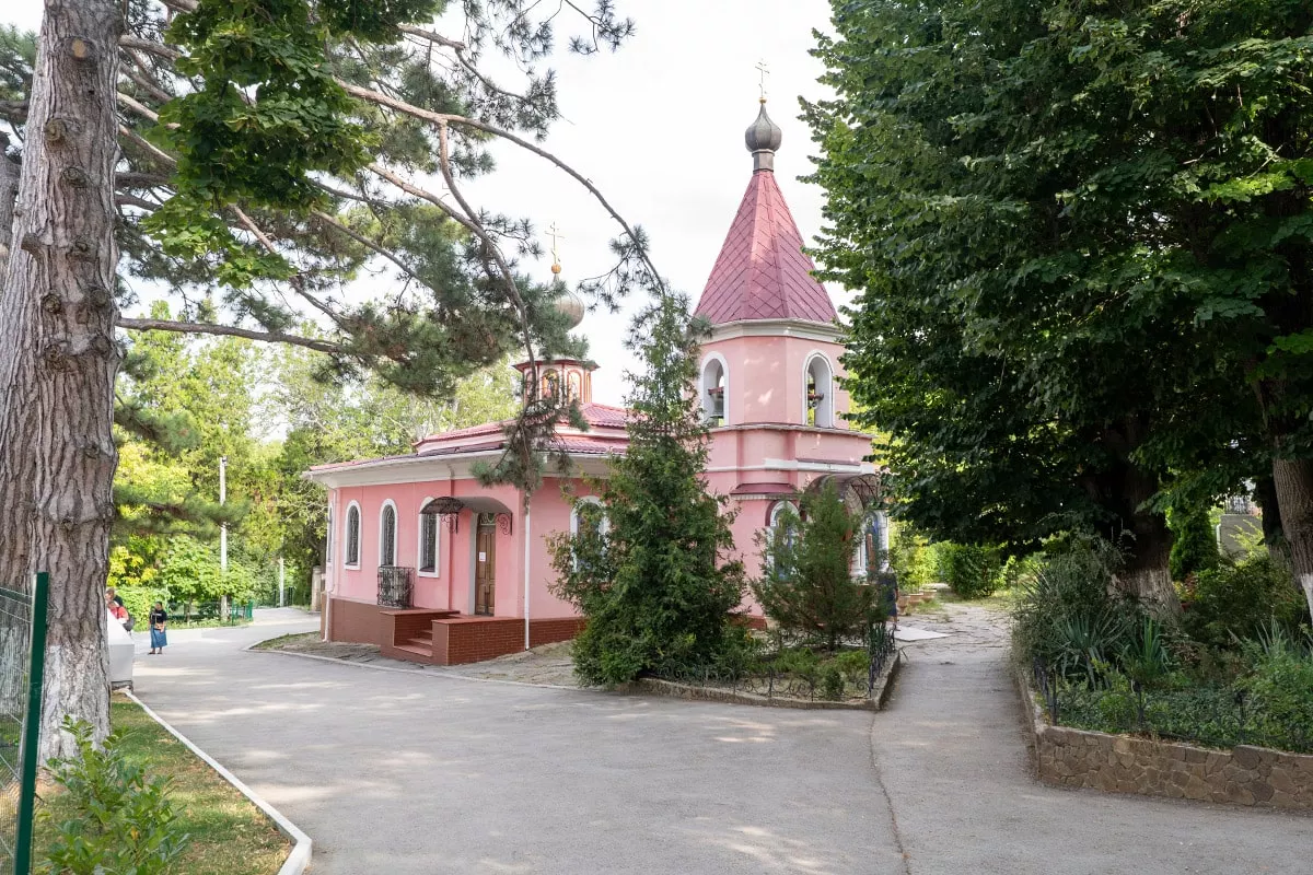 Топловский женский монастырь  в Крыму