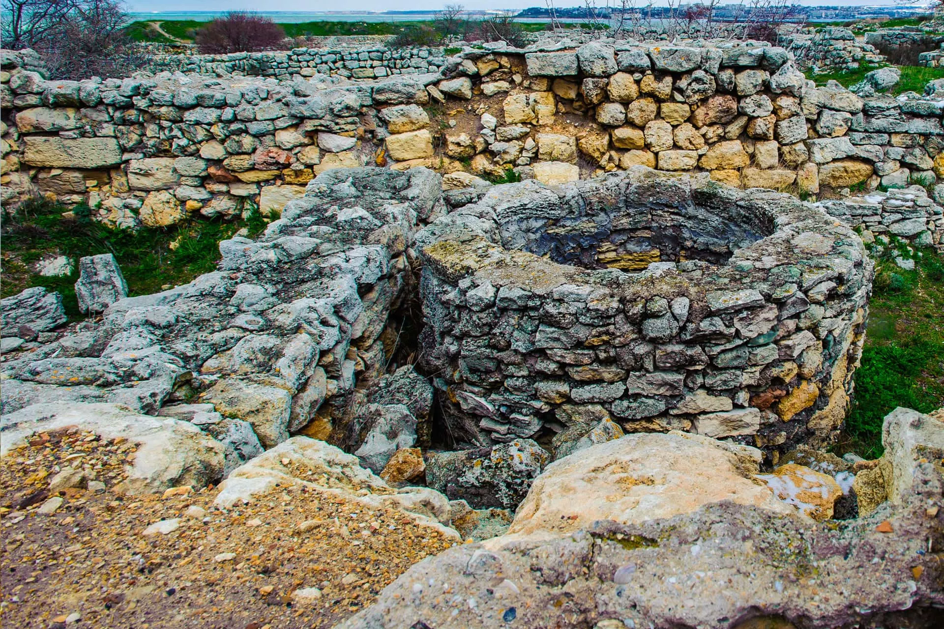 Неаполь Скифский в Симферополе - история