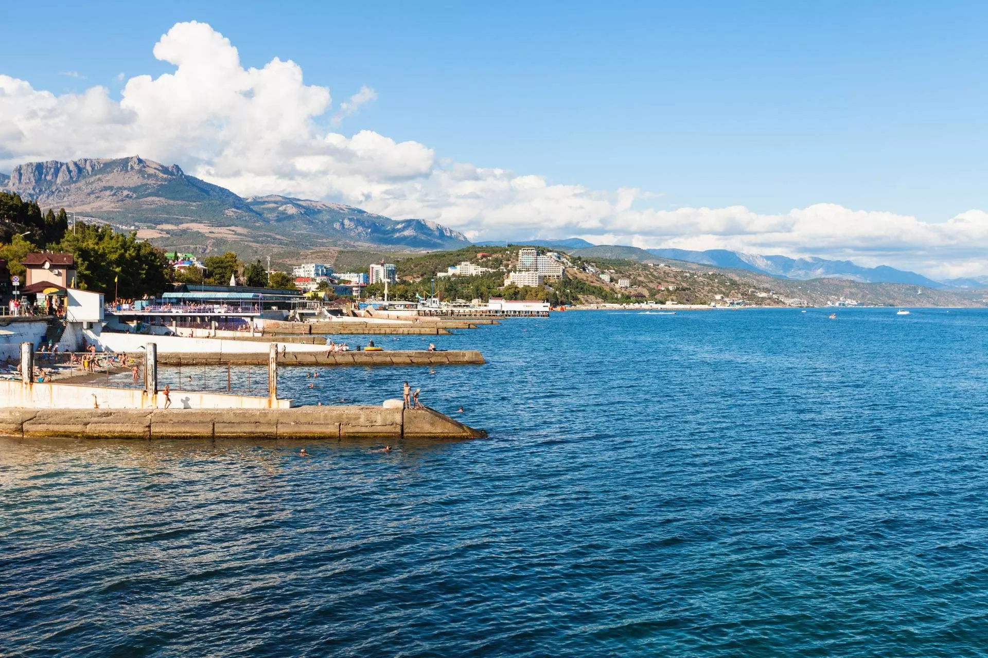 Какая погода в Алуште
