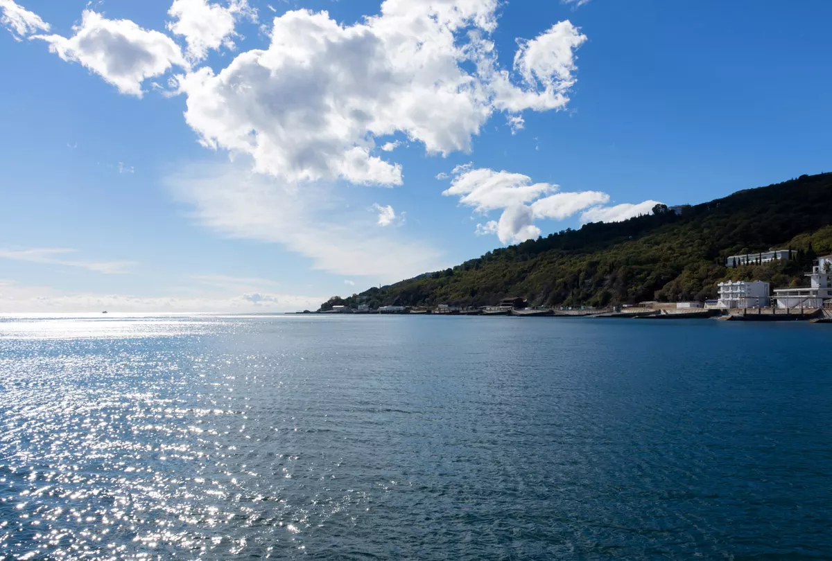 Пляж Ливадия в Крыму