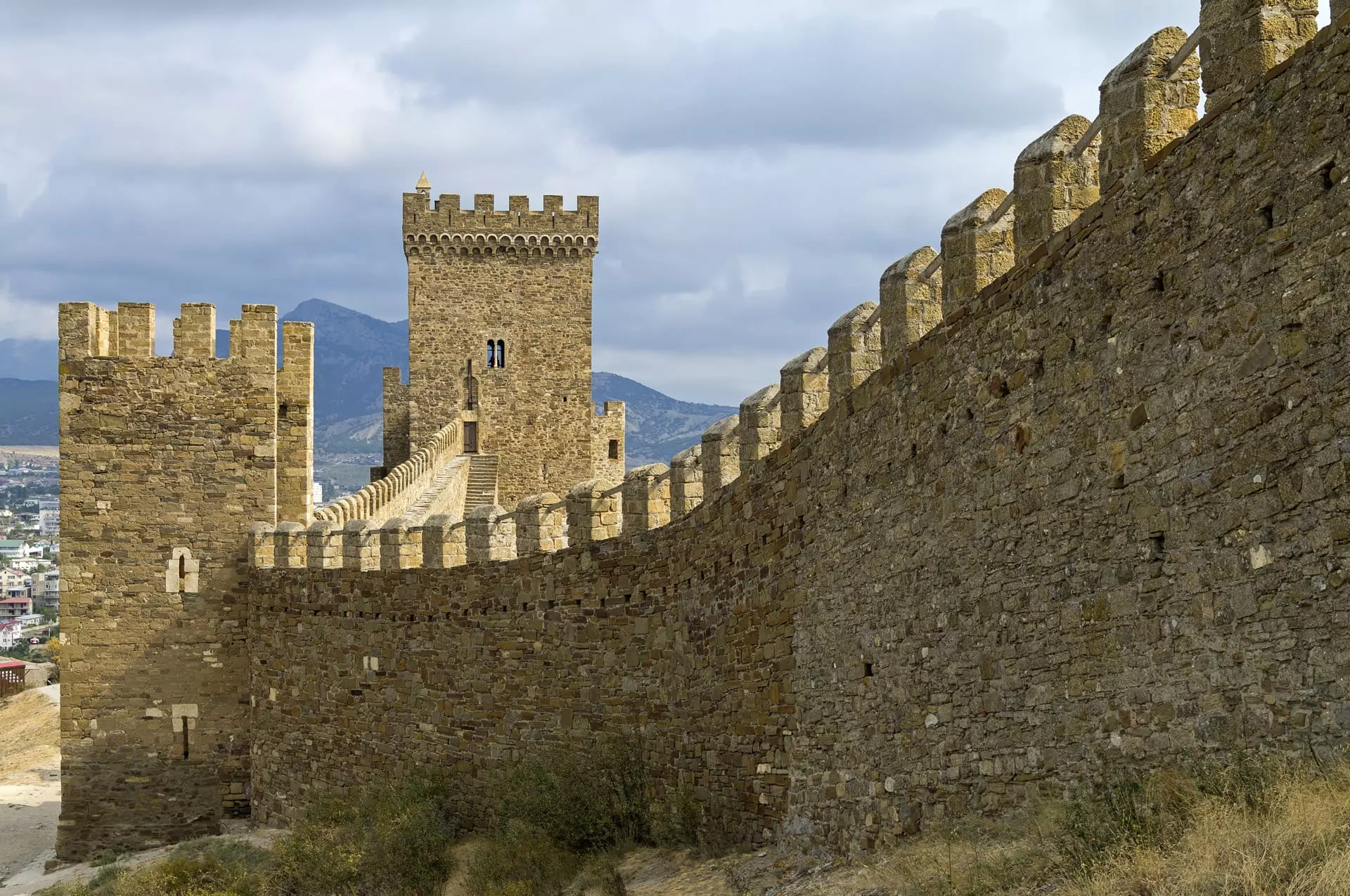 Генуэзская крепость в Судаке - история