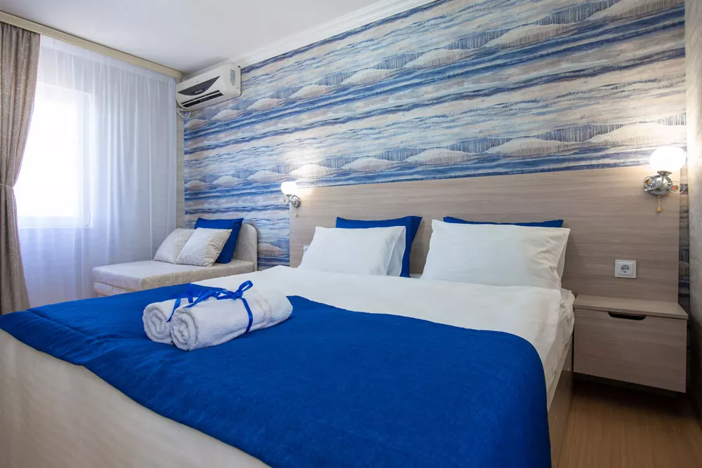 Номера «комфорт в домиках» семейного отеля