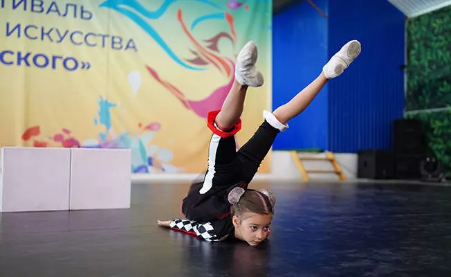 Фестиваль хореографического искусства «Яркое Солнце Азовского»