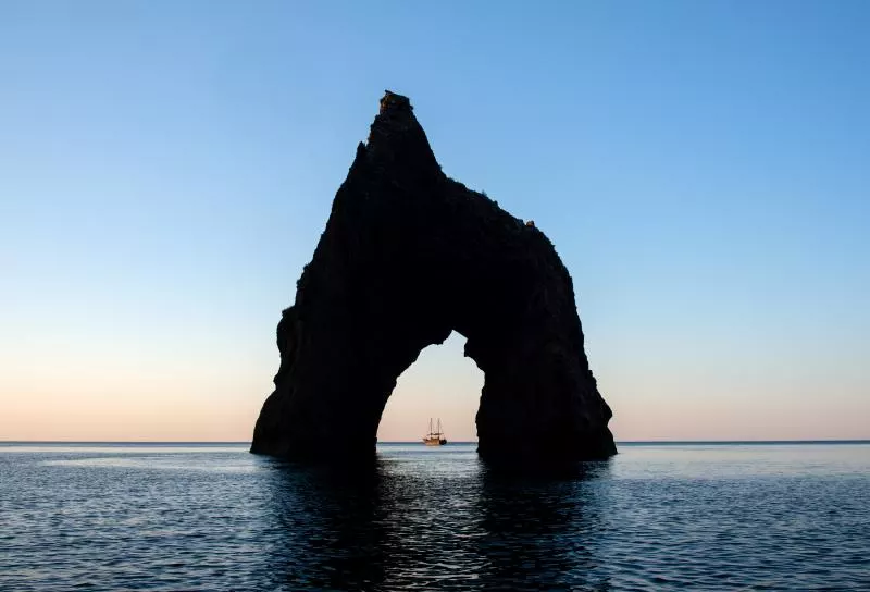 Гора Карадаг в Крыму