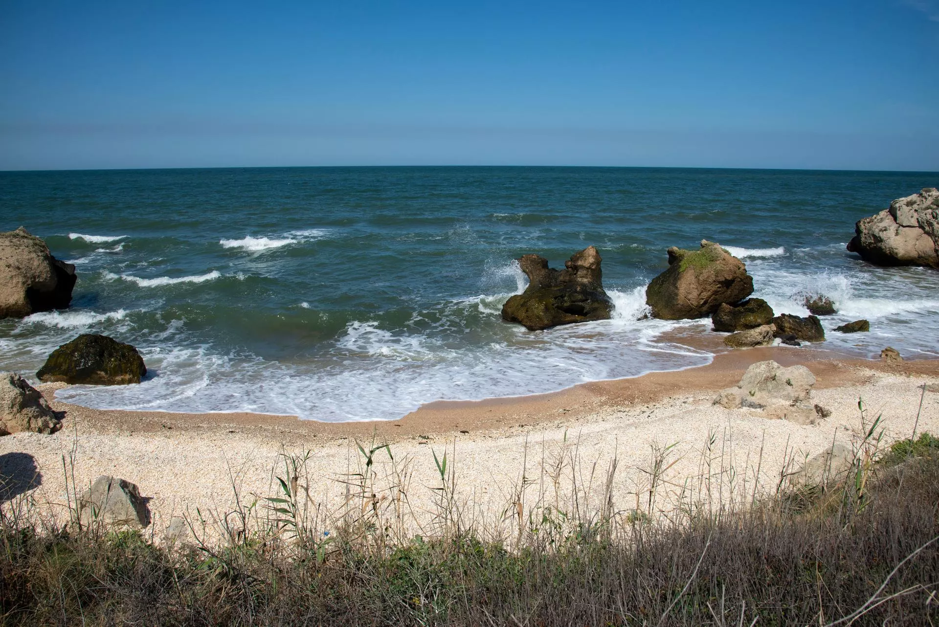 Базы отдыха, село Золотое, восточный Крым