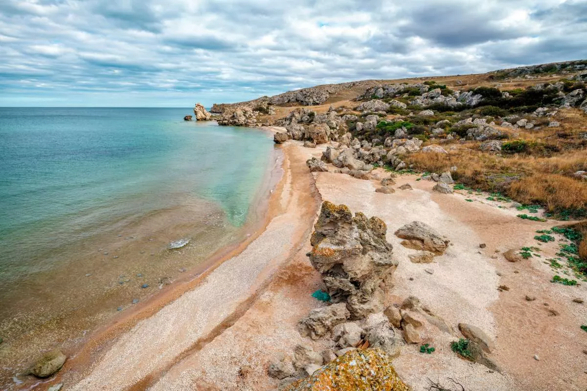 пляж в Керчи