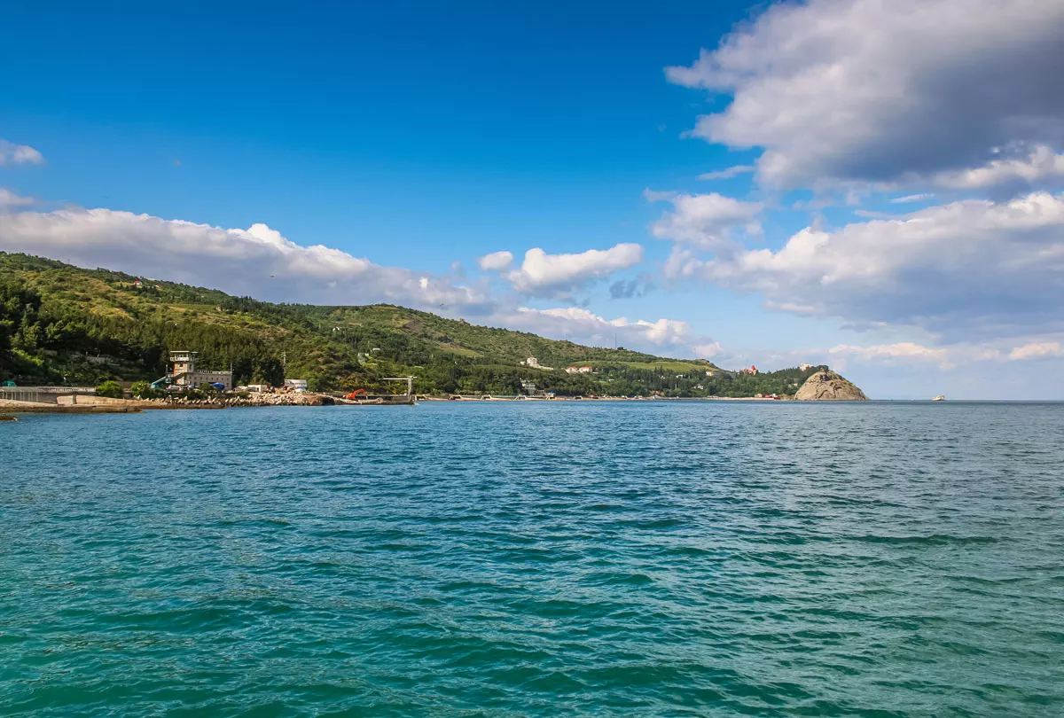 пляжи Партенита в Крыму