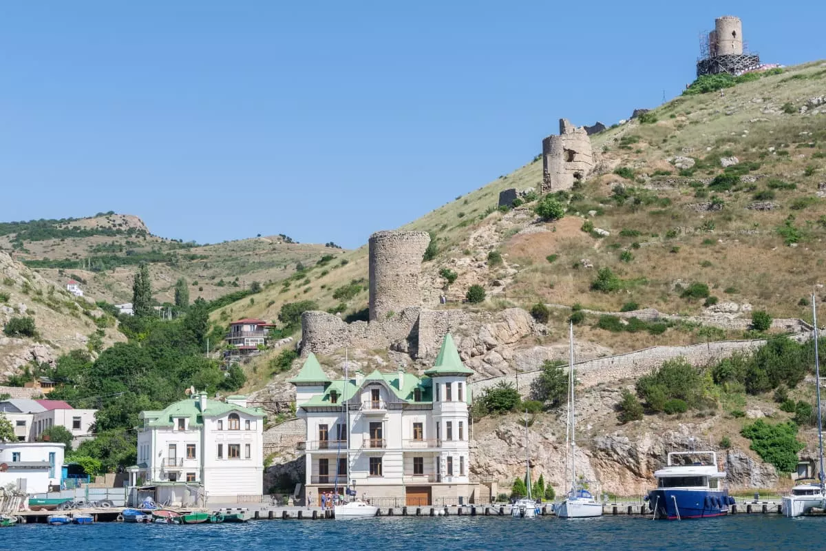 Генуэзская крепость Чембало в Балаклаве