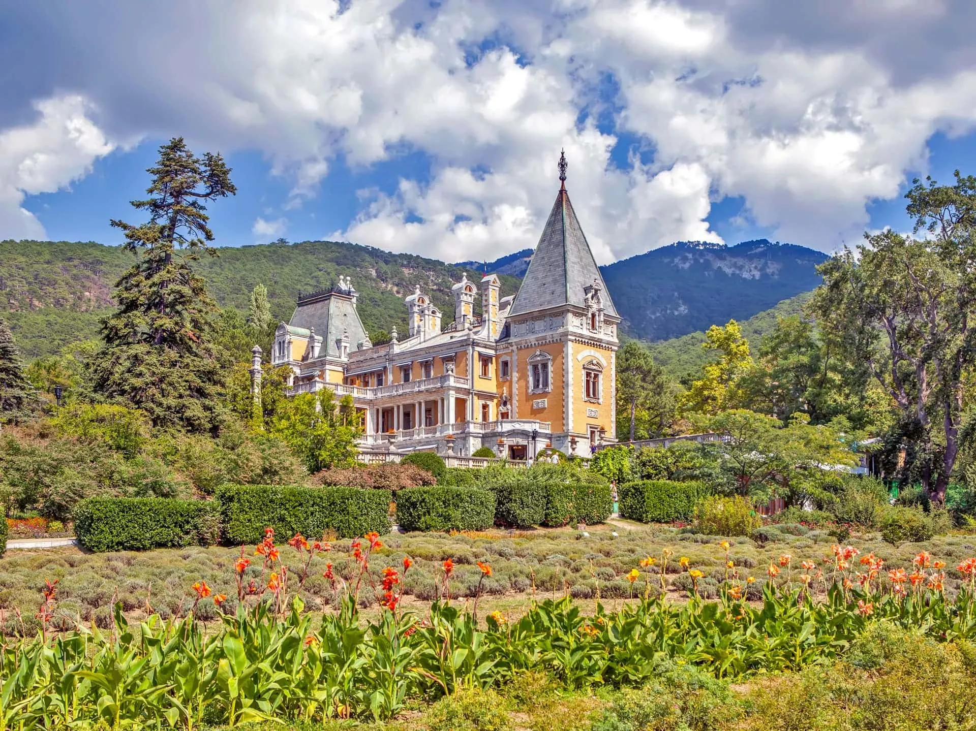 Массандровский дворец в Крыму