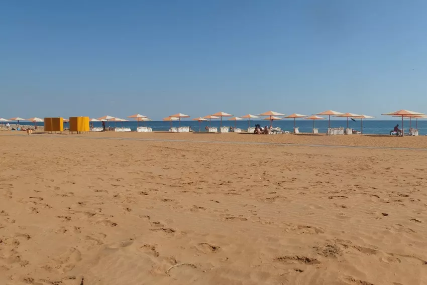 Золотой пляж Крыма, Феодосия
