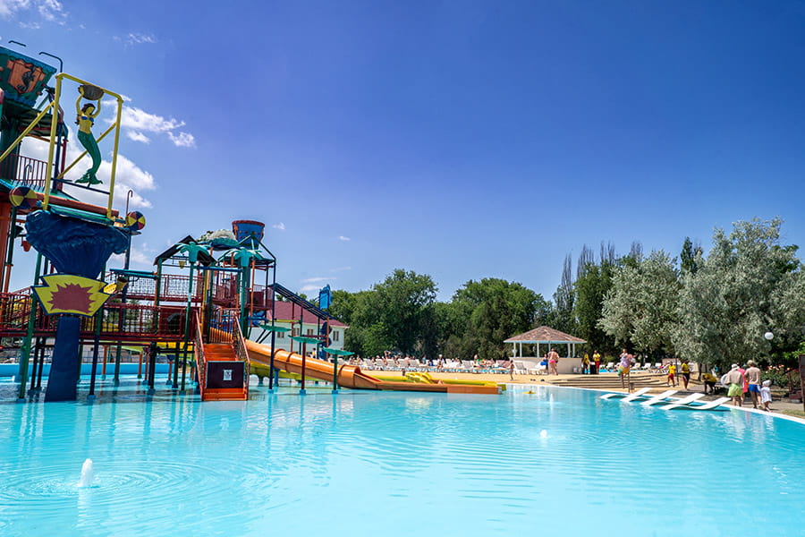 Курортный комплекс Азовский аквапарк Остров Сокровищ