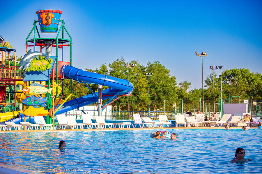 Курортный комплекс Азовский аквапарк Остров Сокровищ