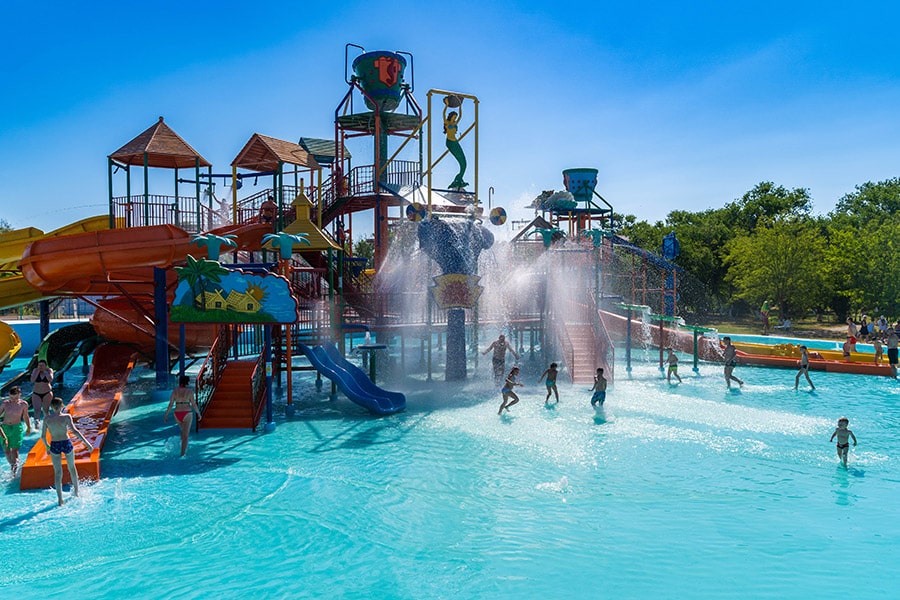 Отели в Крыму с аквапарком на территории Курортный комплекс «Азовский»