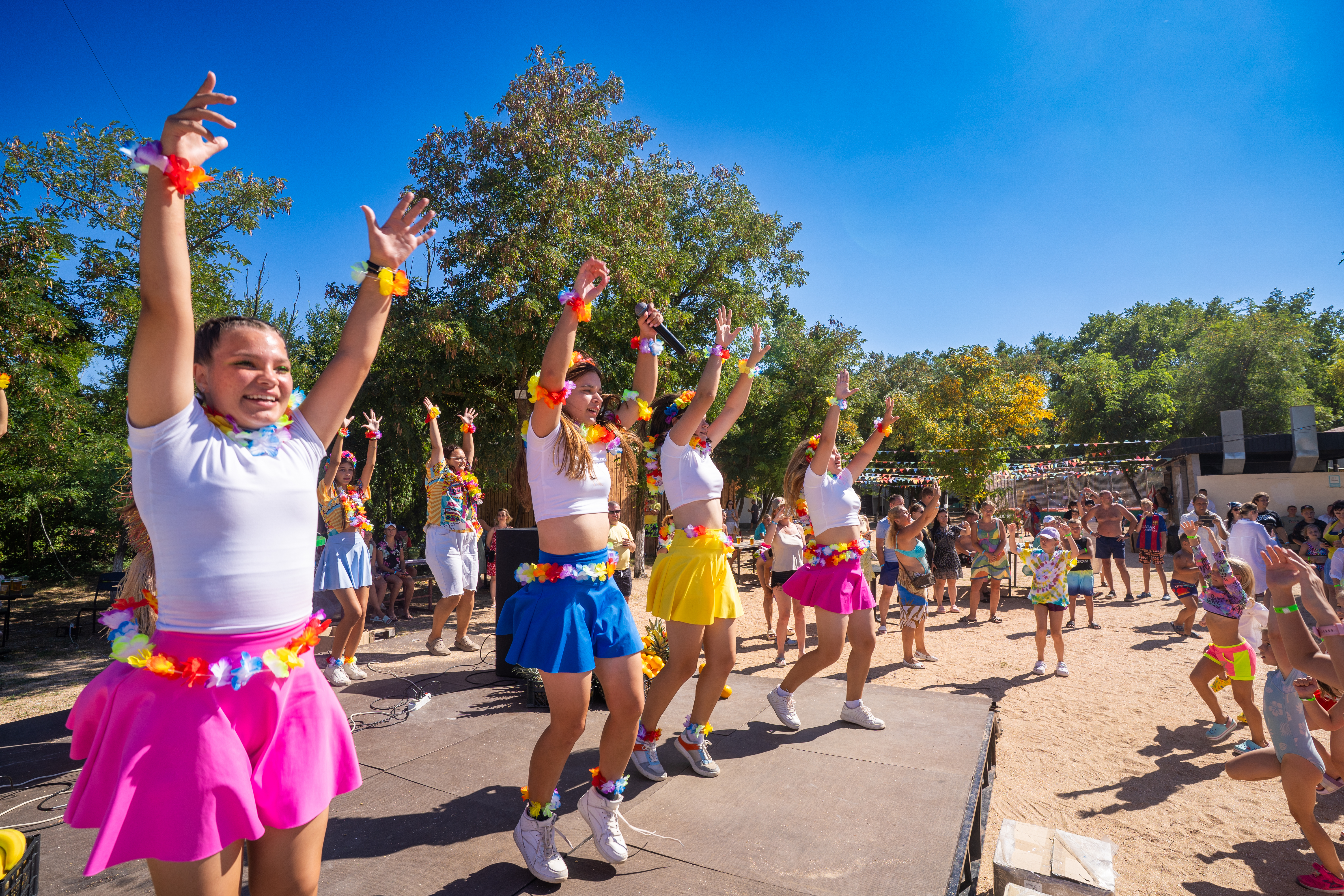 Гавайский фестиваль в Крыму в Курортном комплексе «Азовский»