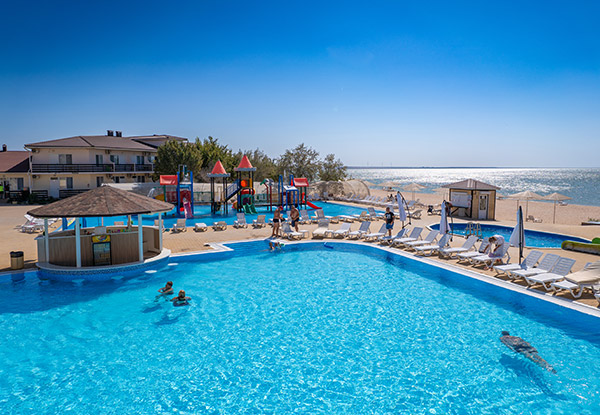 Семейный отель АзовЛенд Крым