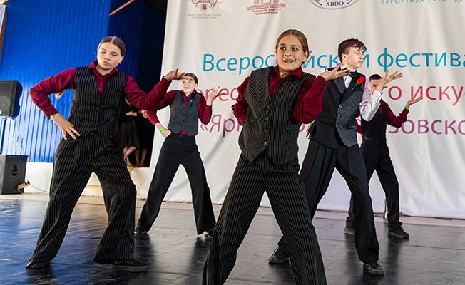 Фестиваль хореографического искусства «Яркое Солнце Азовского» 2024