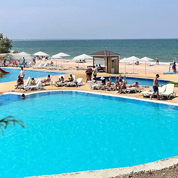 Новый бассейн в АзовЛенде