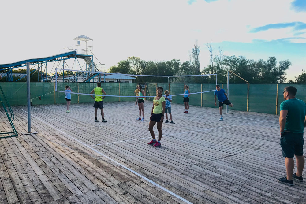 площадка для волейбола в Азовском