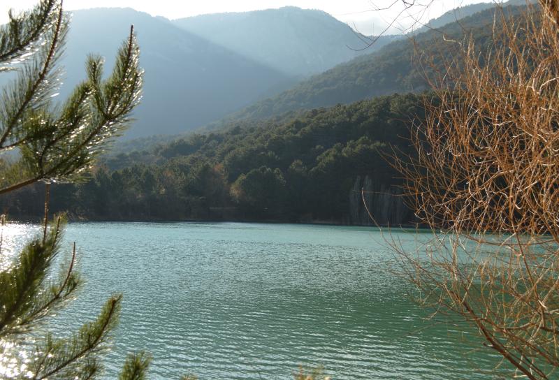 Бирюзовое озеро в Алуште