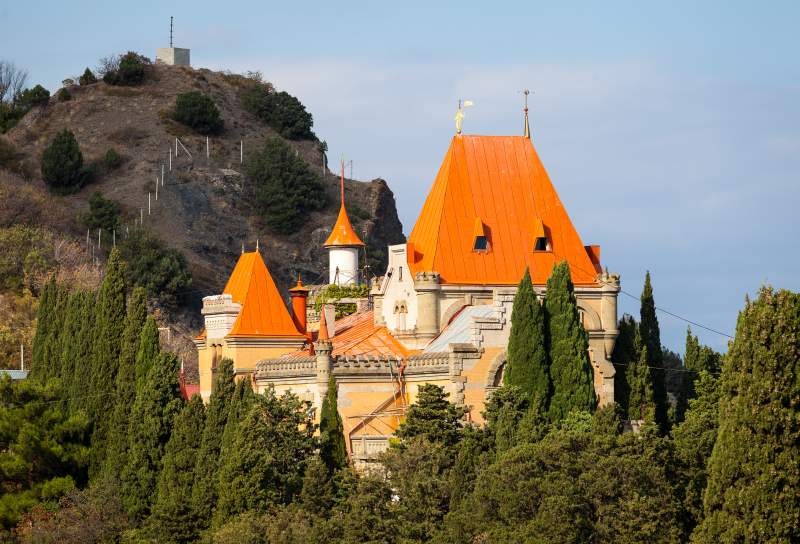 Дворец княгини Гагариной в Утесе в Крыму