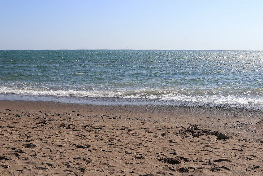 Золотой пляж Крыма, Феодосия