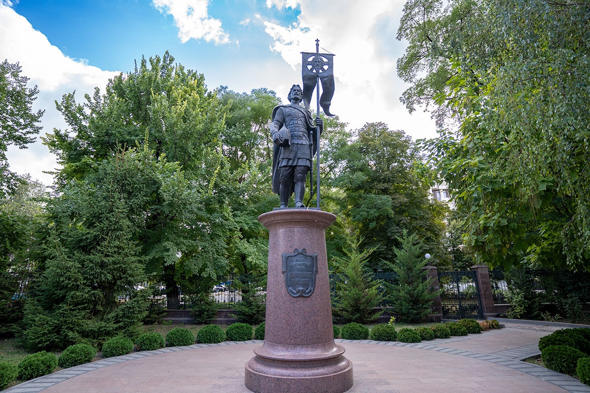 фотографии Храма всех святых в Симферополе