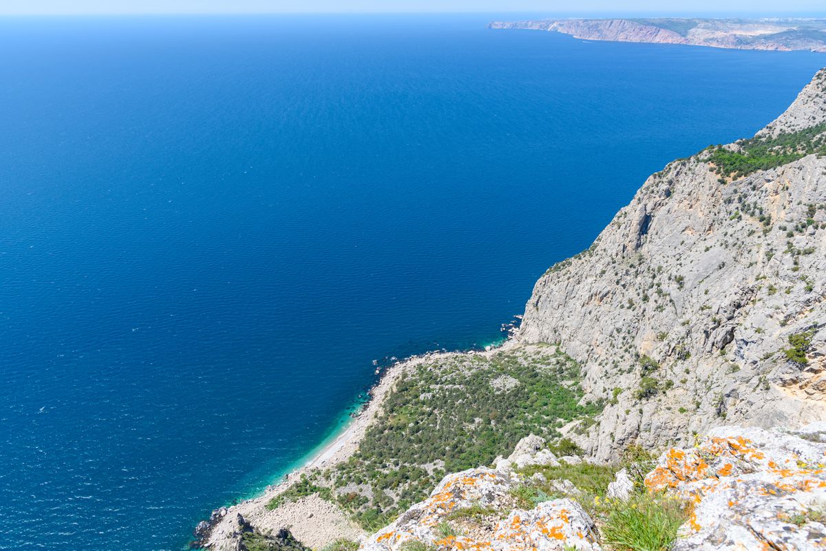 Где находится Мыс Айя