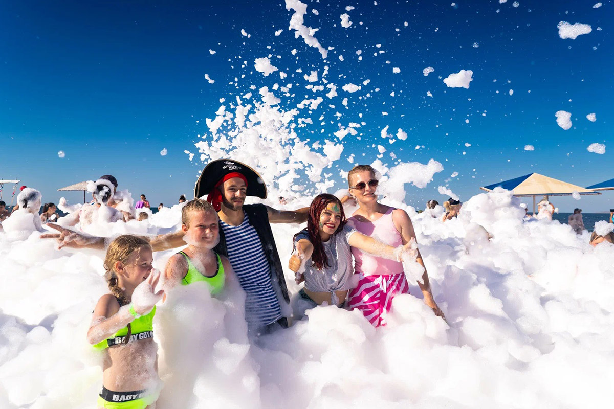 Пенные вечеринки на пляже в Крыму