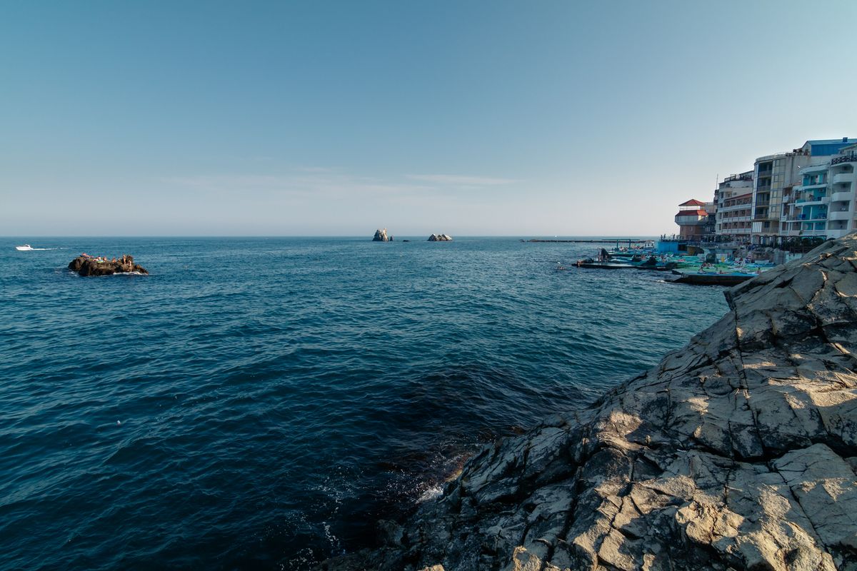 Поселок Утес в Крыму